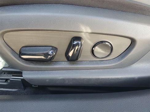 Used 2019 Lexus ES 350 image 26