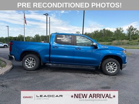 Used 2024 Chevrolet Silverado 1500 LT w/ Z71 Off-Road Package AWD/4WD image 6