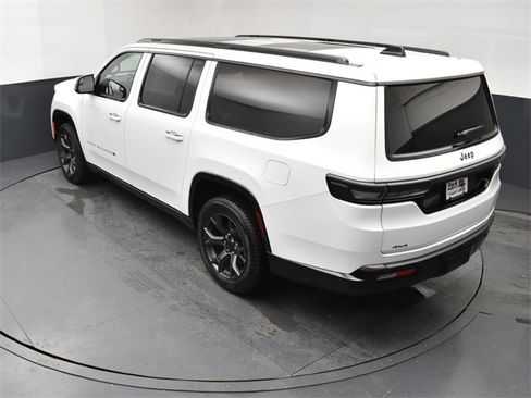 New 2026 Jeep Grand Wagoneer L Limited image 16