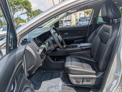Certified 2025 Nissan Murano SV FWD image 9