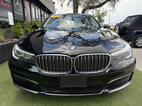 Used 2019 BMW 740i xDrive image 2