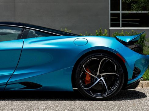 Used 2025 McLaren 750S RWD image 31