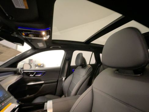 Used 2026 Mercedes-Benz GLC 300 4MATIC image 25