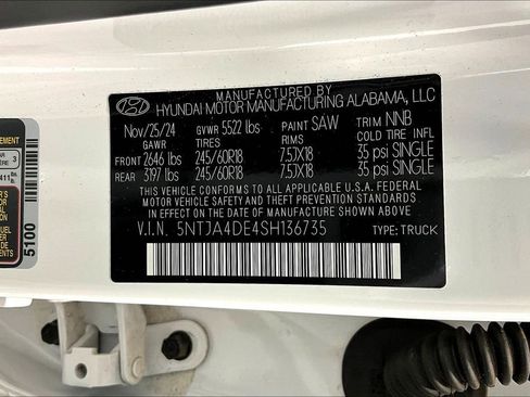 Used 2025 Hyundai Santa Cruz SE image 39