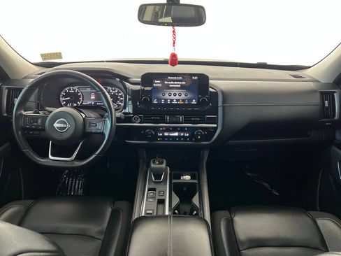 Used 2022 Nissan Pathfinder SL w/ SL Black Package FWD image 14