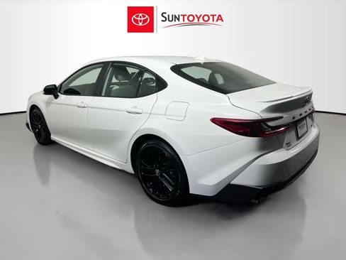 Used 2026 Toyota Camry SE FWD image 6