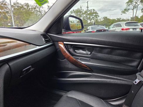Used 2015 BMW 328i 328i Sedan w/ Technology Package image 19