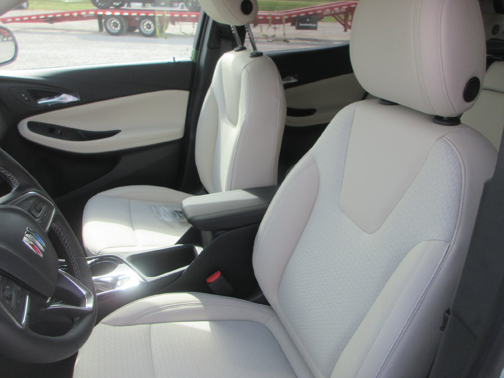New 2026 Buick Encore GX Preferred w/ Comfort Package AWD/4WD image 11