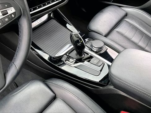 Used 2021 BMW X3 sDrive30i w/ Premium Package image 16