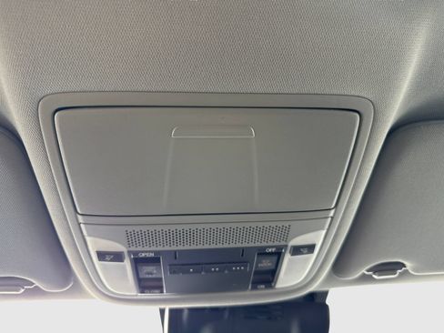 Used 2020 Acura MDX FWD image 31