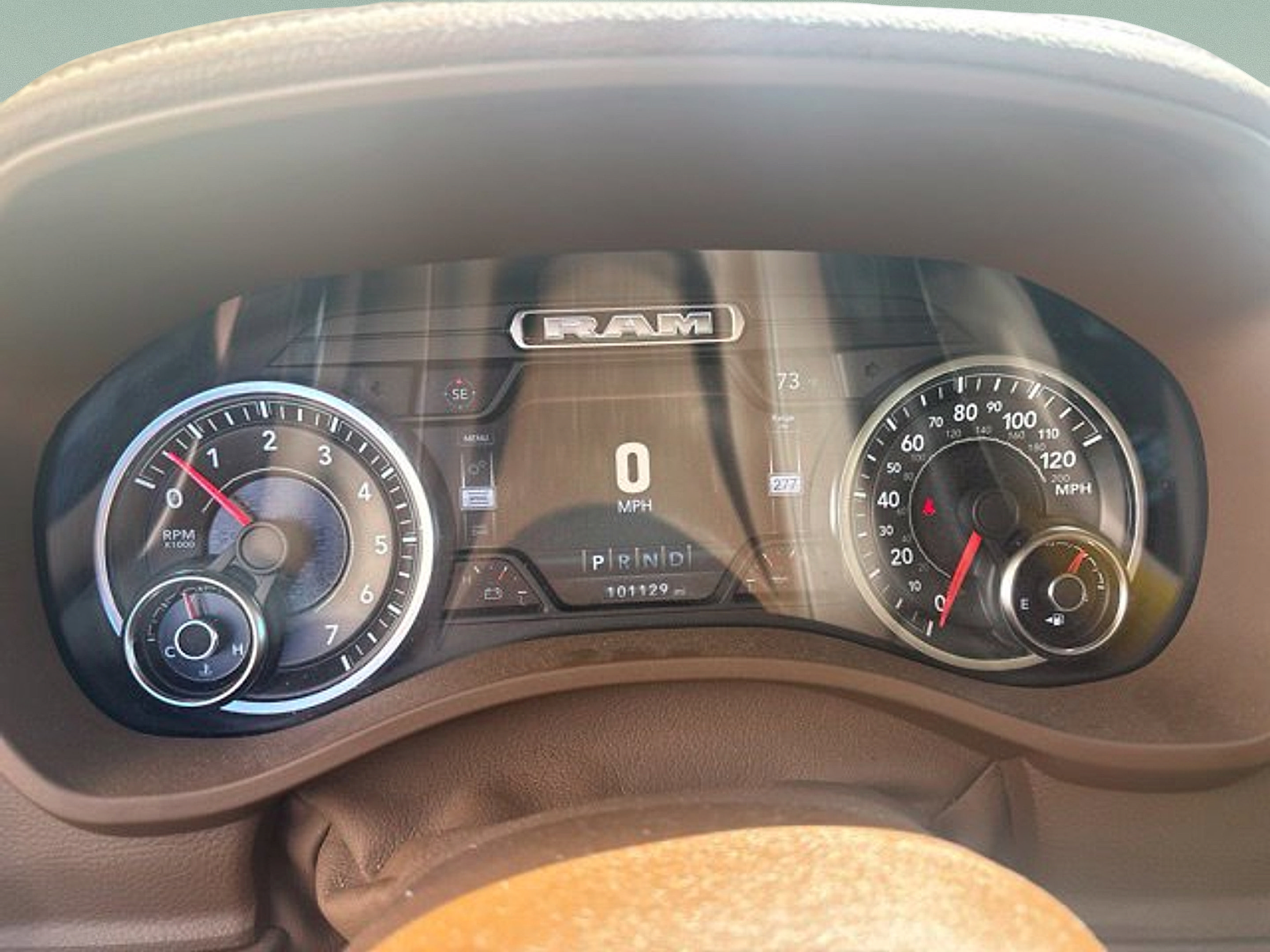 Used 2019 RAM 1500 Laramie AWD/4WD image 13