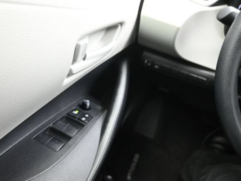 Used 2026 Toyota Corolla LE FWD image 12