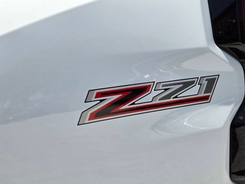 Used 2026 Chevrolet Colorado Z71 w/ Technology Package AWD/4WD image 13