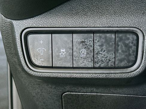 Used 2025 Kia Soul LX w/ LX Technology Package image 17