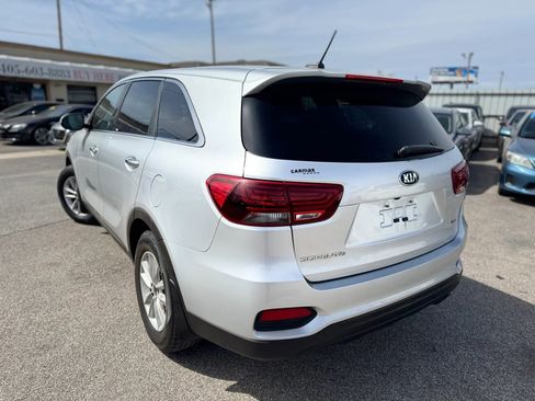 Used 2019 Kia Sorento L image 5