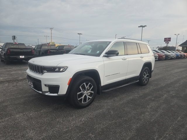 Used 2025 Jeep Grand Cherokee L Limited w/ MOPAR Finishing Package AWD/4WD image 1