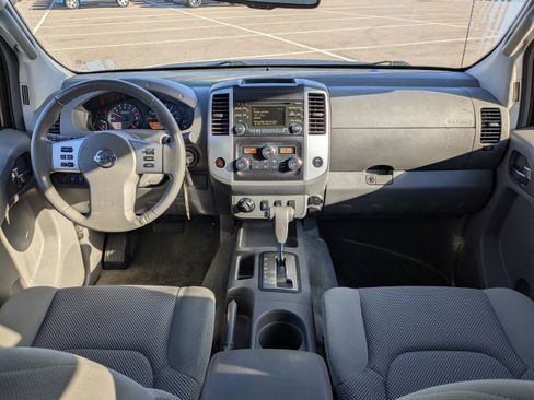 Used 2013 Nissan Frontier SV w/ SV Value Truck Pkg image 14