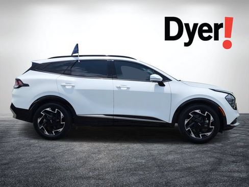 Certified 2024 Kia Sportage SX FWD image 2