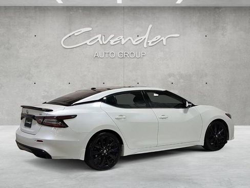 Used 2021 Nissan Maxima SR w/ Sport Mat Group image 16
