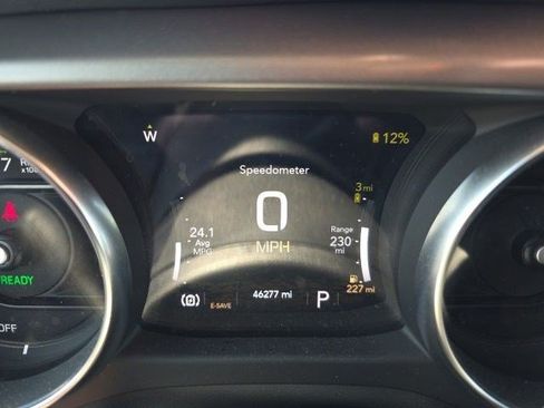 Used 2023 Jeep Wrangler Unlimited w/ Cold Weather Group AWD/4WD image 19