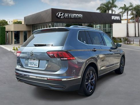 Used 2022 Volkswagen Tiguan SE image 3