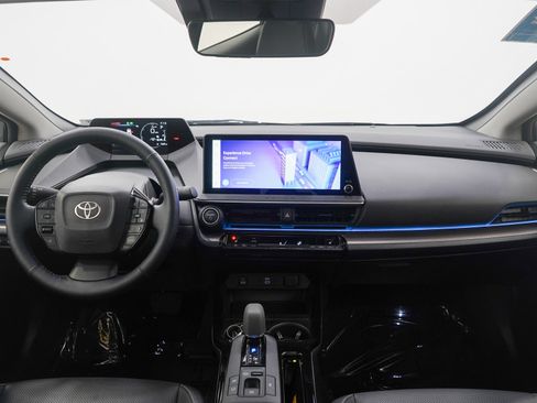 Used 2024 Toyota Prius XLE image 13