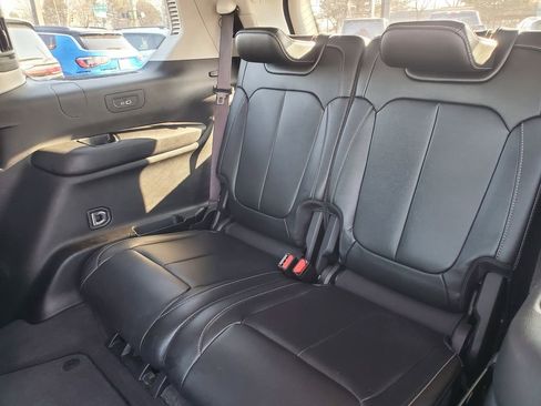 Used 2022 Jeep Grand Cherokee L Limited image 40