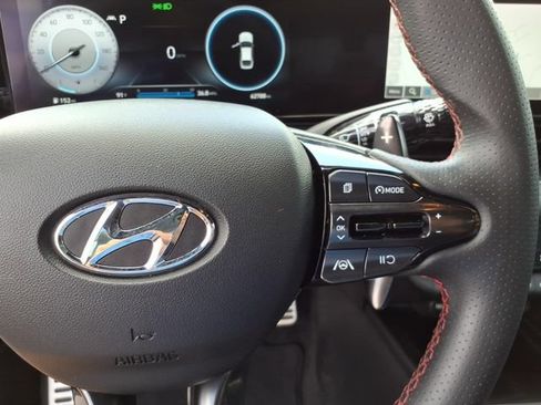 Used 2023 Hyundai Elantra N Line FWD image 11