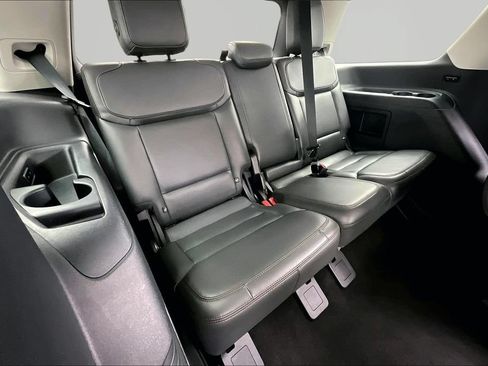 Certified 2025 Ford Expedition Active AWD/4WD image 28