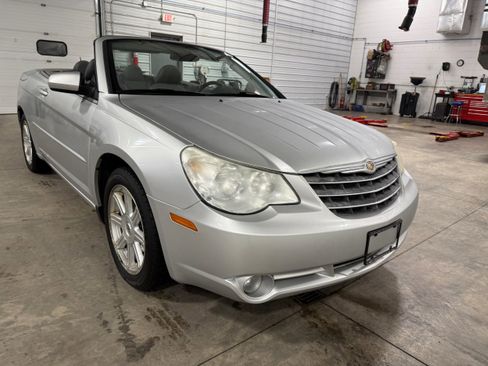 Used 2008 Chrysler Sebring Touring w/ Special Touring Group image 35