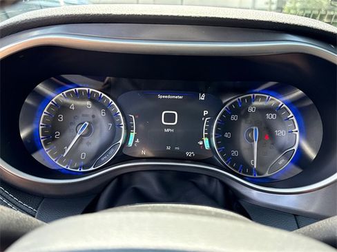 New 2026 Chrysler Pacifica Select image 15