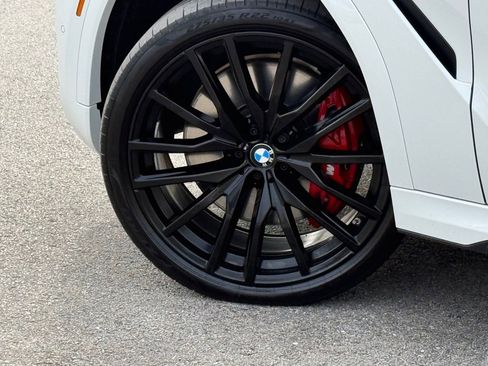 Used 2025 BMW X6 M60i image 10