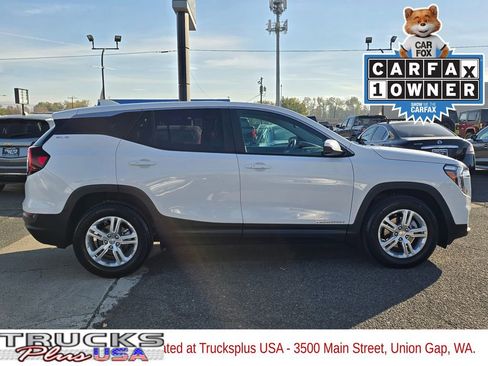 Used 2024 GMC Terrain SLE image 6