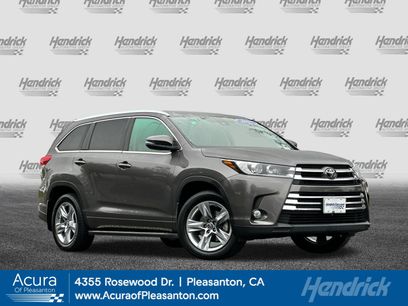 Used 2017 Toyota Highlander Limited