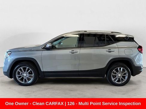 Used 2024 GMC Terrain SLT AWD/4WD image 2