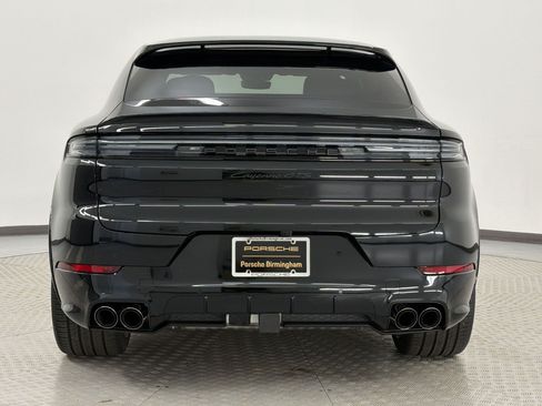 New 2026 Porsche Cayenne GTS AWD/4WD image 10