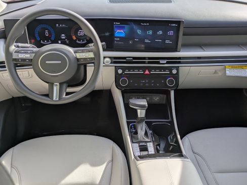 New 2026 Hyundai Tucson SEL image 15