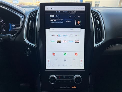 Used 2021 Ford Edge Titanium w/ Cargo Accessory Package image 30