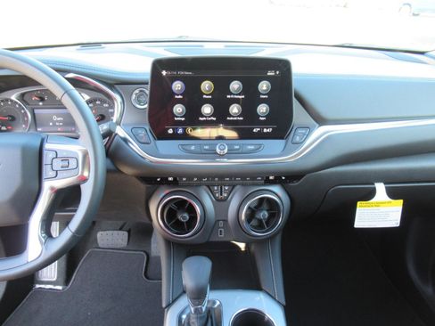 New 2025 Chevrolet Blazer LT image 19