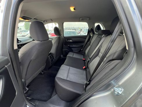 Used 2025 Nissan Rogue SV AWD/4WD image 29