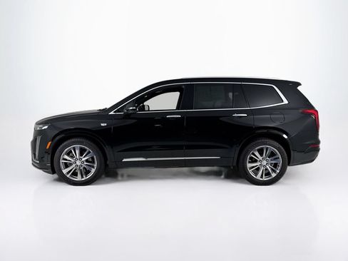 Used 2024 Cadillac XT6 Premium Luxury FWD image 2