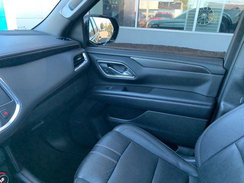 Used 2022 Chevrolet Tahoe RST w/ Luxury Package image 45