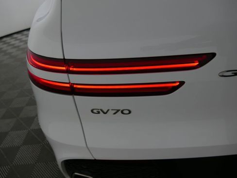 Used 2023 Genesis GV70 2.5T Select w/ Select Package image 2
