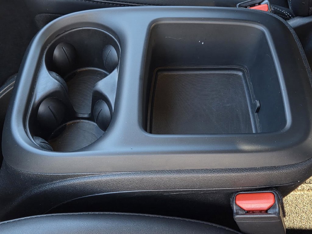 Used 2025 Chrysler Pacifica Select FWD image 35
