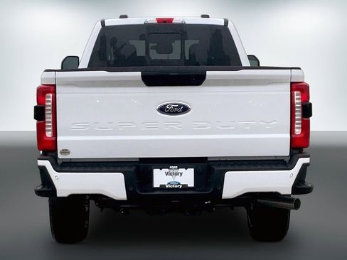 New 2026 Ford F350 4x4 Crew Cab Super Duty image 4