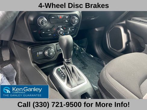 Used 2023 Jeep Renegade Latitude w/ Premium Group AWD/4WD image 34