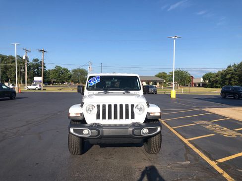 Used 2021 Jeep Wrangler Unlimited Sahara w/ Uconnect 4C Nav & Sound Group AWD/4WD image 5