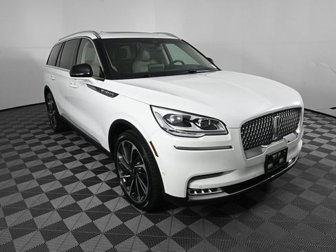 Used 2022 Lincoln Aviator Reserve w/ Equipment Group 201A image 25