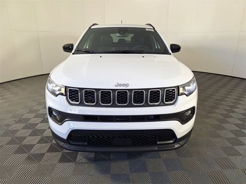 New 2026 Jeep Compass Latitude image 2