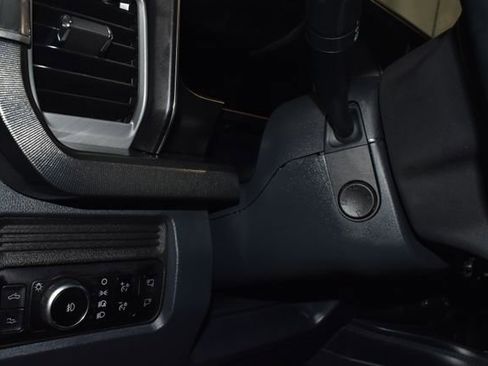 Used 2025 Ford F250 Platinum image 31